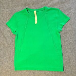 Train To Be shirt in Kelly green